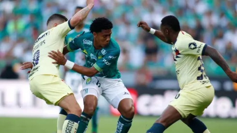 América enfrentando a León.