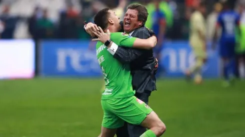 Agustín Marchesín y Miguel Herrera.