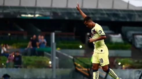 Giovani dos Santos en el partido ante Tijuana.