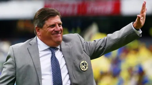 Miguel Herrera en el partido ante Morelia.