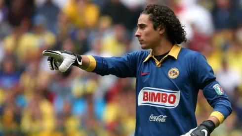 Guillermo Ochoa en su primer etapa con América.