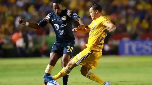 América visitando a Tigres en el Apertura 2019.