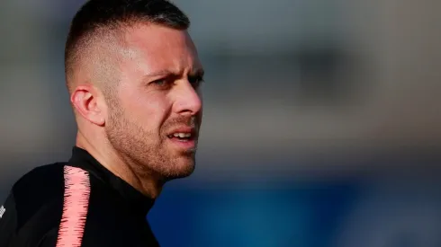 Ménez rescindirá su contrato con el América