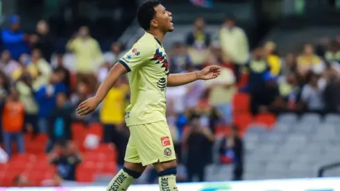 Roger Martínez tras perder su penal.