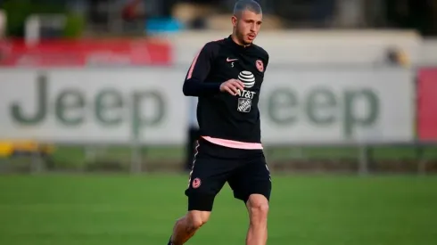 Guido Rodríguez en el entrenamiento del América.