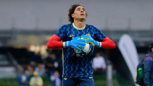 Memo Ochoa busca regresar a su mejor nivel