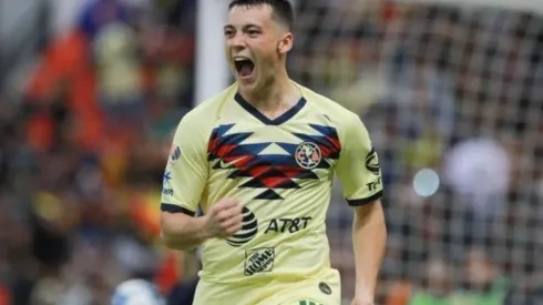 Federico Viñas celebrando el tanto frente a Pumas