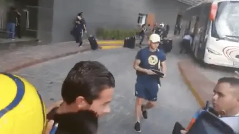 Jugadores de América comparten con aficionados en Aguascalientes.