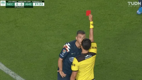 Video: Guido Rodríguez es expulsado con roja directa en América.