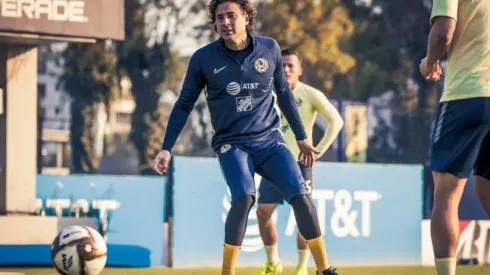 Memo le enseña a toda la afición porqué somos El Más Grande