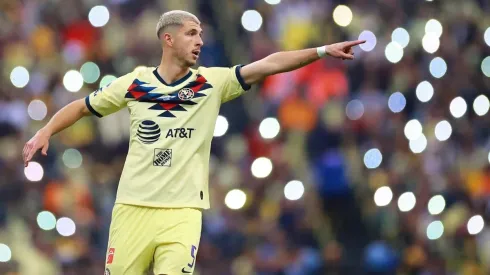 El argentino volverá de sus vacaciones para firmar su nuevo contrato y tratar de ser vendido.