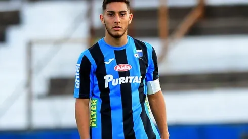 El defensor comenzará en febrero su primera experiencia fuera de Uruguay