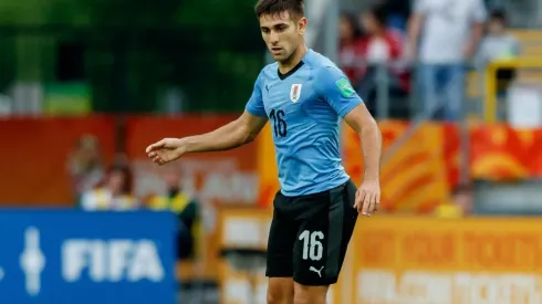 El mediocampista oriental queda descartado para arribar a Coapa