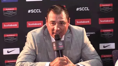 Insólito: para el DT de Comunicaciones, la plancha a Ibargüen fue normal