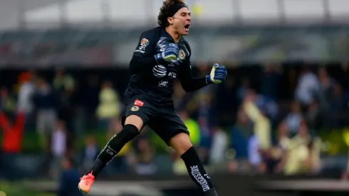 Ochoa le regaló un pase doble a una enfermera en su Día