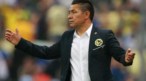 Ambriz no sabe si aceptaría volver