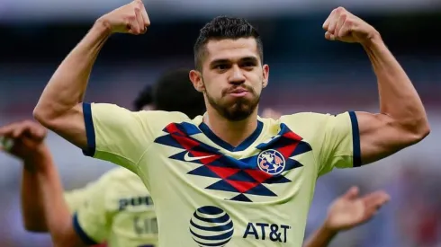 Martin celebra el nacimiento de su hijo.