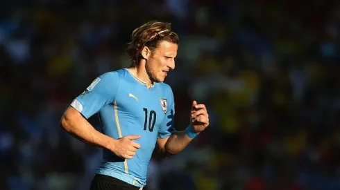 Forlán ve a Viñas como el nuevo referente uruguayo