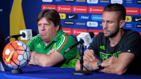 Layún y Herrera coincidieron en la Selección Nacional