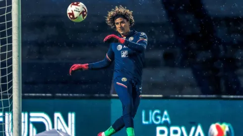 Ochoa feliz por la vuelta del futbol.
