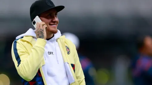 Nico, pendiente del partido en Insta