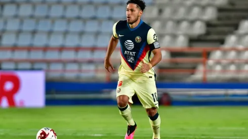 Valdez emociona con su bebé con la playera del Ame