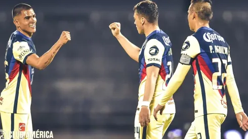 América derrota a Santos Laguna con un pésimo arbitraje.