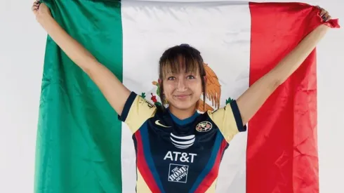 Jen Muñoz felicita a Janae González por su llamado al Tri.