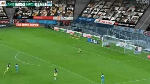 Video: Aldo Rocha regala el segundo gol al América.