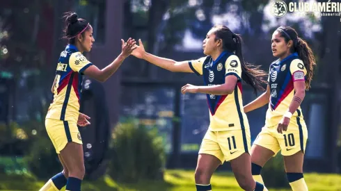América golea y sube al liderato en la Liga MX Femenil.