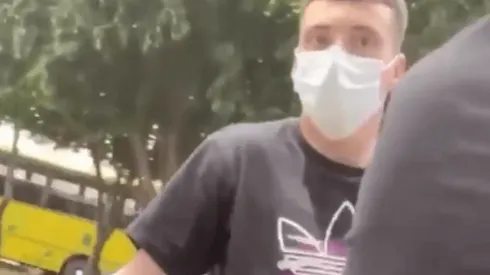 Viñas sufre accidente automovilístico.