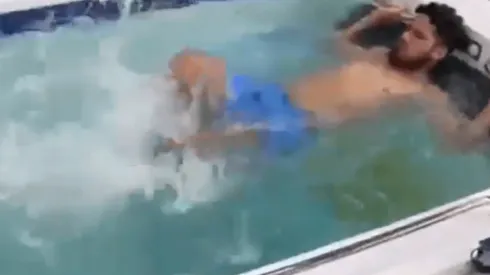 Valdez se recupera cada vez más fuerte bajo el agua