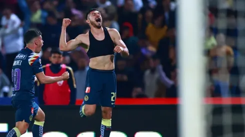 Martín celebrando el pasado 3-3 de América vs Pumas.