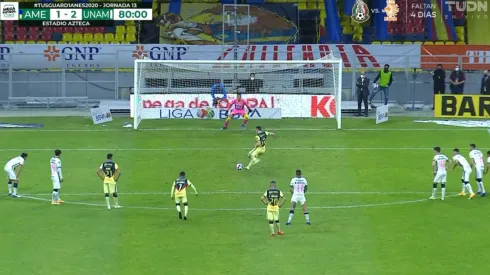 Video: Viñas vuelve a igualar el partido para el América.