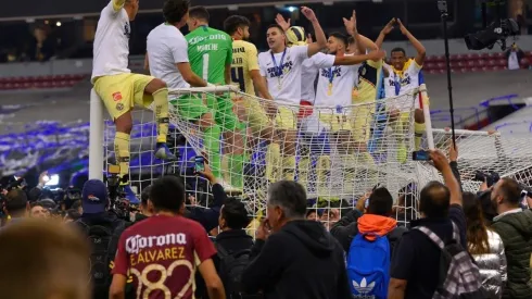 Reencuentro de dos campeones con Ame en el Tri