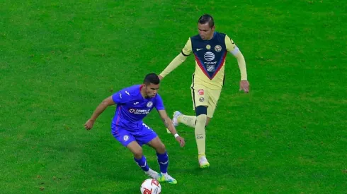 Paul Aguilar puede vivir sus últimos partidos con América.