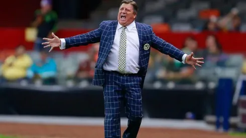 Herrera prohíbe que sus jugadores compren carros.