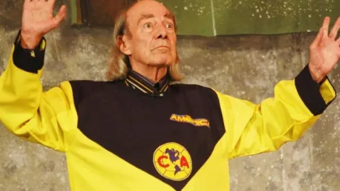 Playera especial en homenaje al Loco Valdés