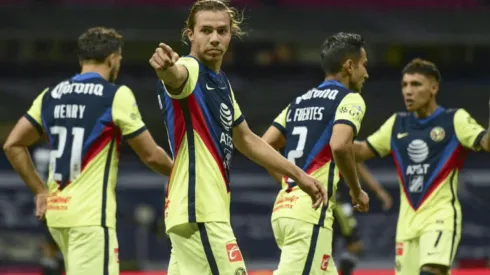 América vence a Tigres y firma su paso a la Liguilla.