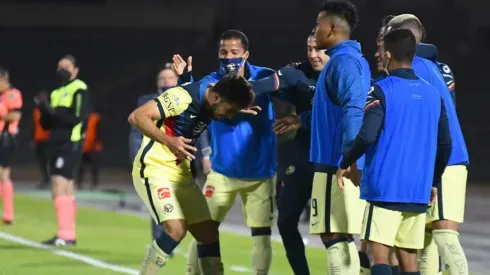 América confirma su alineación para enfrentar a Chivas.