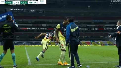 Aguilera nuevamente sufre lesión en América.