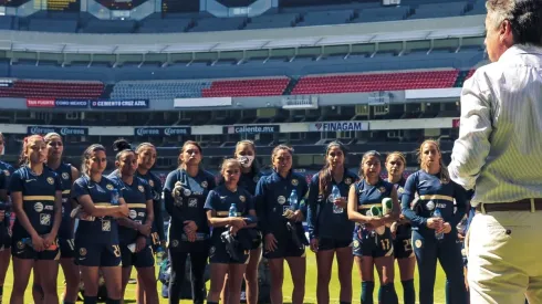 Azcárraga platicó con América Femenil en la previa a las semifinales con Monterrey.
