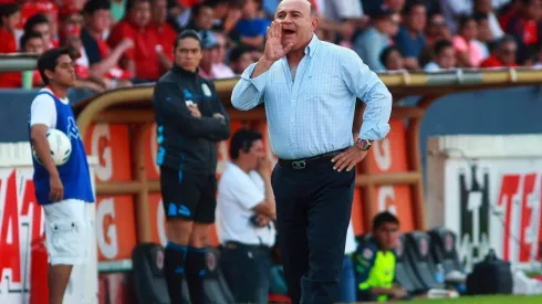 Negros Santos tiene a su candidato para DT.