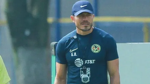 Giber y Adame continuarán en América.