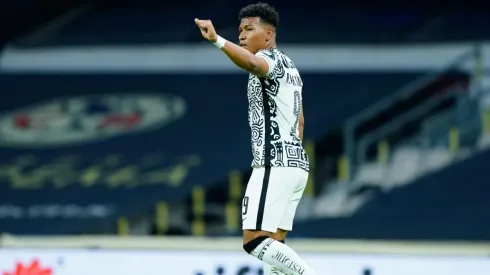 Roger rompe el silencio con su futuro en América.