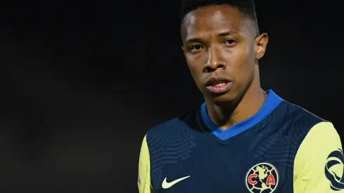 Andrés Ibargüen habría presionado para rescindir su contrato con América y negociar directamente con Santos Laguna.