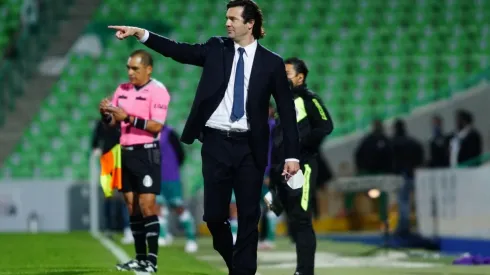 Santiago Solari evitó hablar del arbitraje.