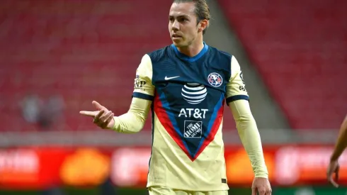 El volante mexicano fue llamado por Lozano.