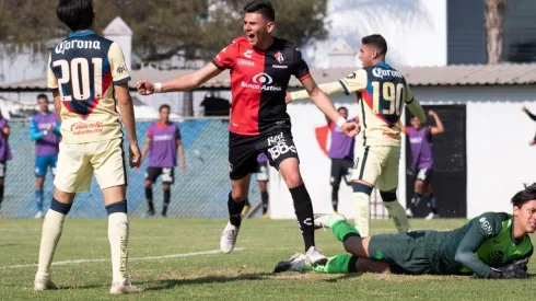 América cae con Atlas en las Fuerzas Básicas.