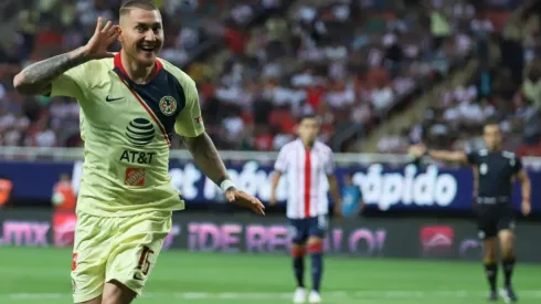 Nico deja México antes del Clásico